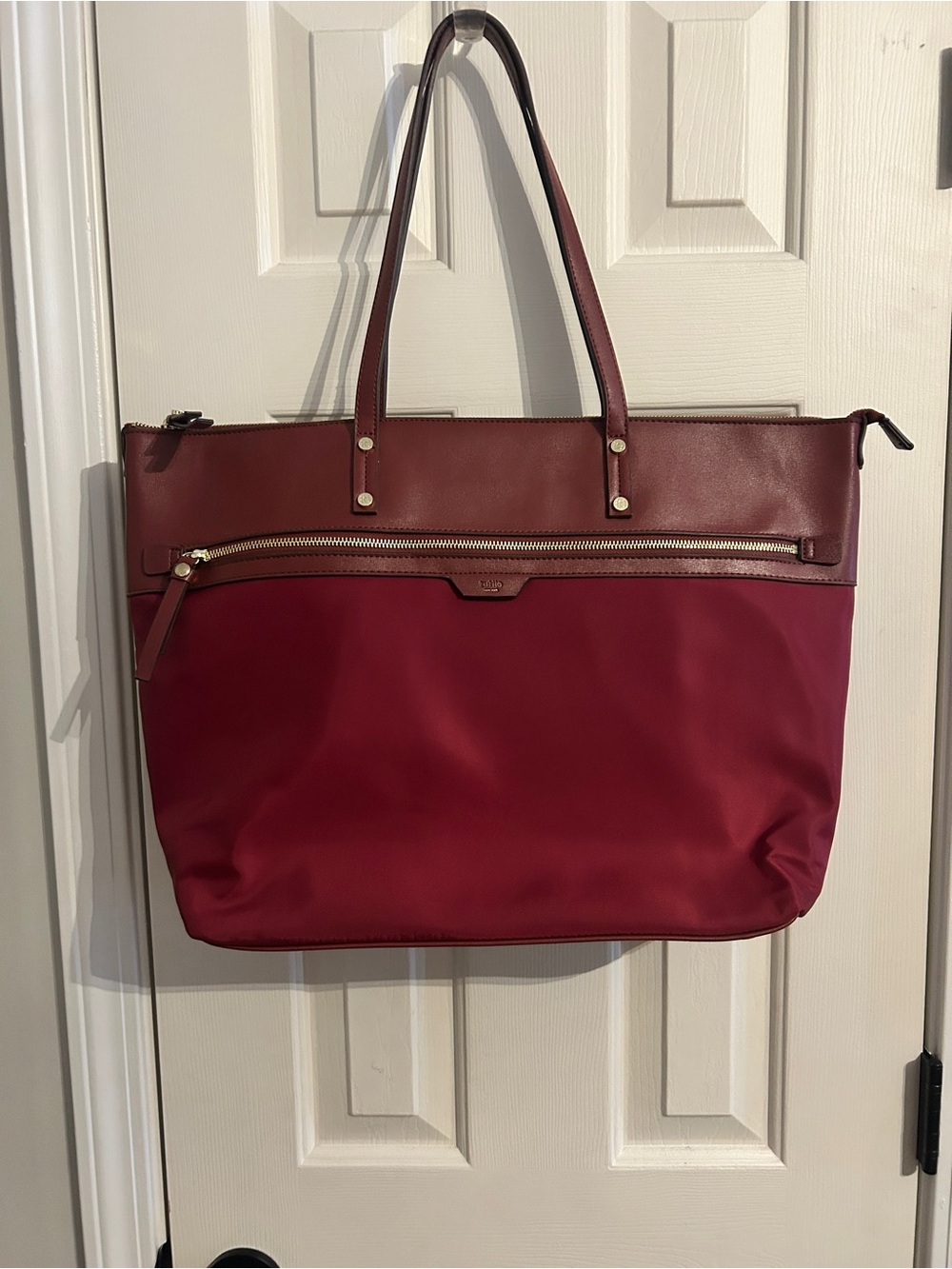 Tutilo New York Burgundy Laptop Tote with Pouch